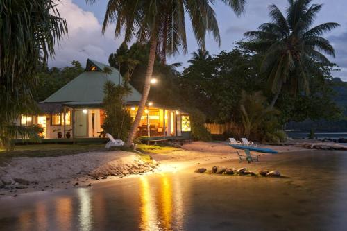 Robinson's Cove Villas - Deluxe Cook Villa