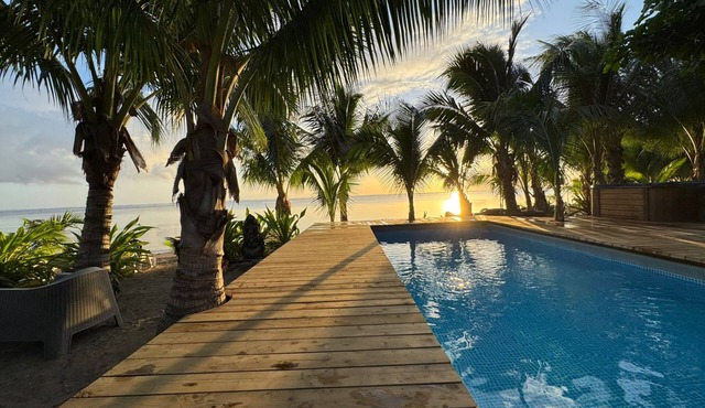 Romantic Beachfront Escape With Modern Comforts