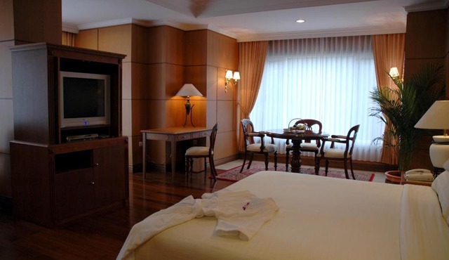 Royal Senyiur Hotel