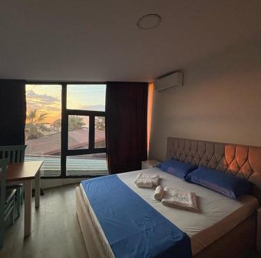 Saint Tropez Durres