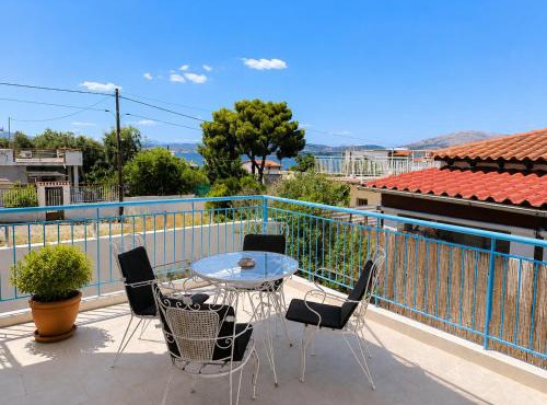 Salamina Summer Nest