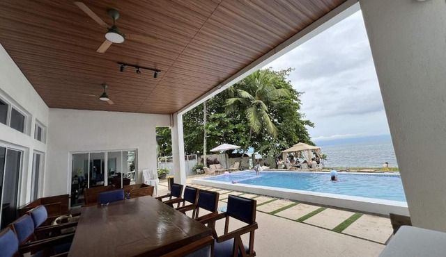 Sand Castle Villa - Classic Beachfont Luxury