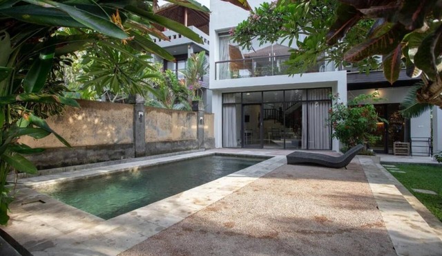 Santai Surf House