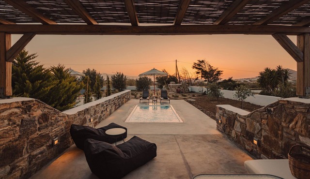 Santo Concept Luxury Black Villa with Pool & outdoor Jacuzzi Sea Views