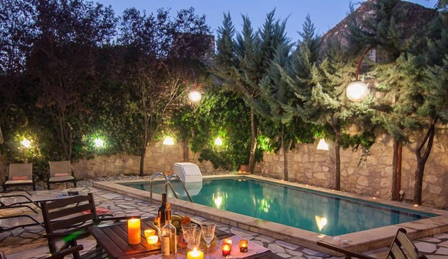 Sarris Villa, Walking distance to taverna & mini market -Cool ambience