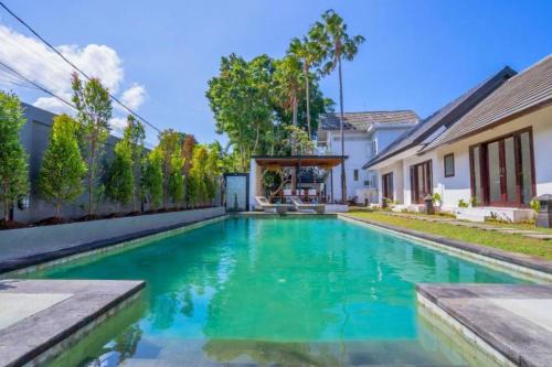 Sasikirana Spacious 10 BR Private Pool Villa