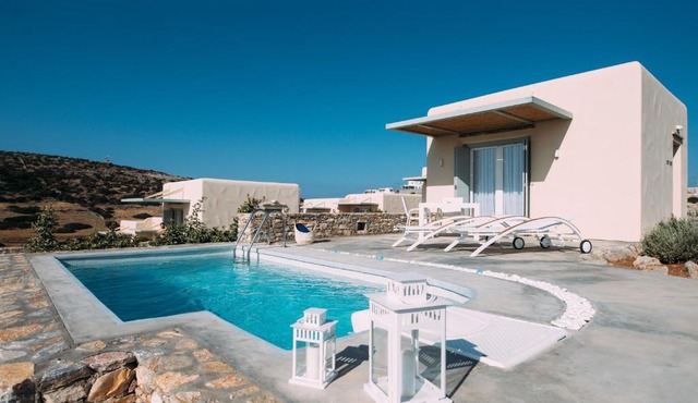 Schinoza Luxury Suites