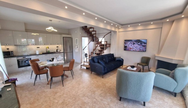 Seaside Luxury Villa Maisonette 130sqm, Makineia, 15' Nafpaktos
