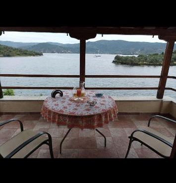 SEA HOUSE KOUKOULEIKA