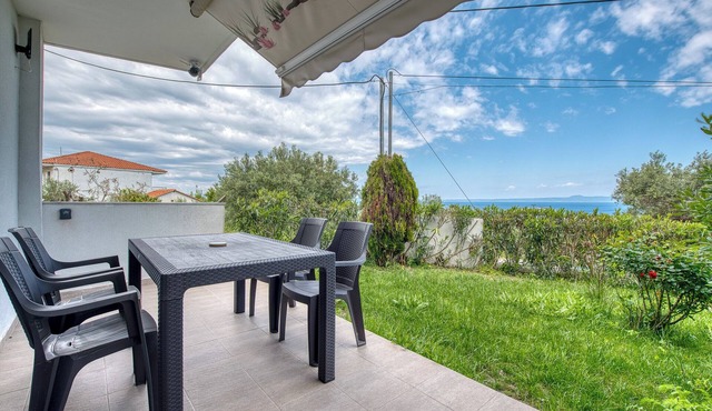 Sea View Garden Luxury Apartment Kryopigi by ΜΡS