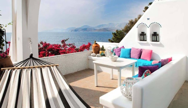 Seafront Casa Azul Villa - Getaway in Kalymnos