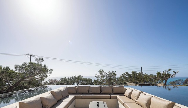Seanatra Eleni Seaviews w/Maid Service by etouri