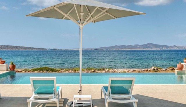 Searenity Villas - Seafront
