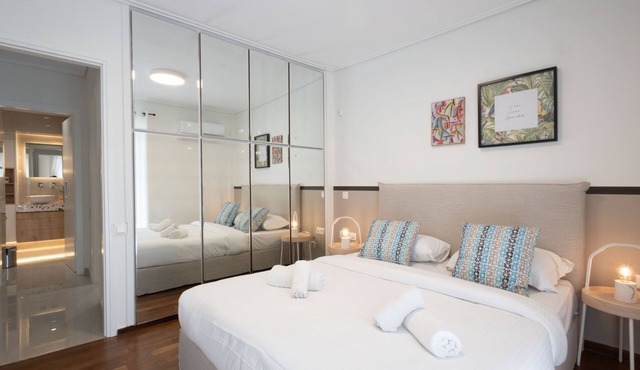 Seaside Elegance Brand New 2BD Luxury Stay