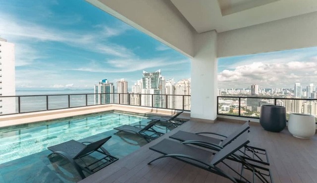 Seaside Sanctuary Studio in Costa del Este, Panama U2904