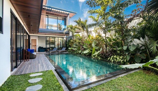 Seaside Serenity: 5BR Villa, New, Canggu Bliss