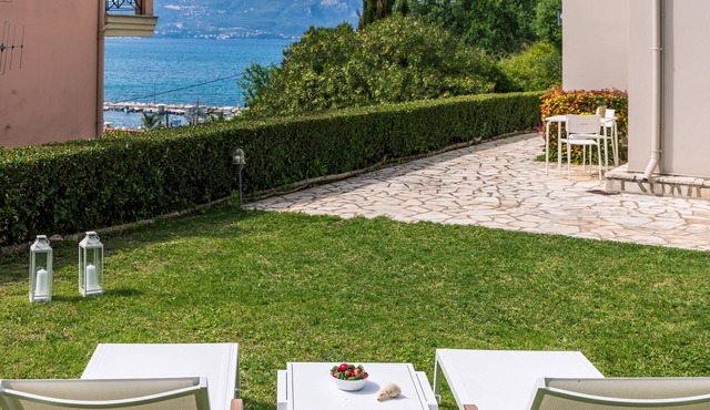 Seaview Luxurious Apartment near Corfu Town - Adults Only By Konnect