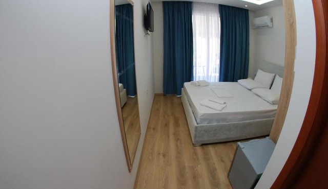 Seaview studios for couples