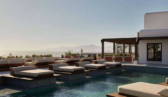 Serene Suite Perfect for Couples with Stunning Balcony and Sunset Views