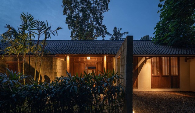 Shibumi Ubud - East Villa with Private Pool, Kitchen & Living Room