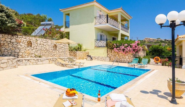 Skala Villa Green - Three Bedroom Villa, Sleeps 6