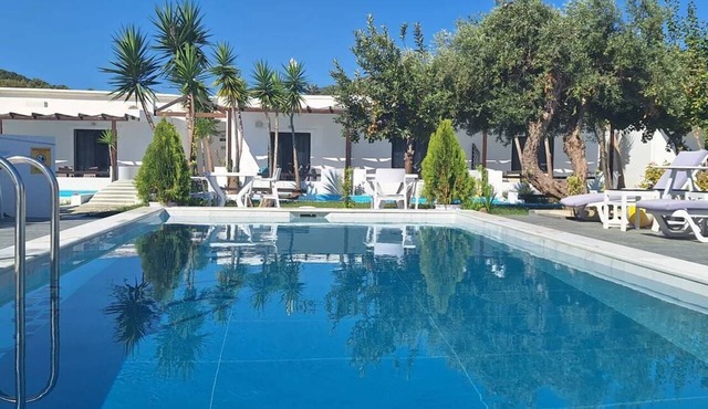 Skiathos Holiday Resort