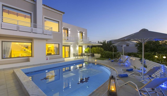 Skouloufia Villas 2 - Four Bedroom Villa, Sleeps 9