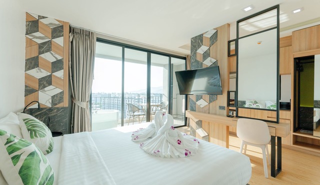 Sky Wave Patong
