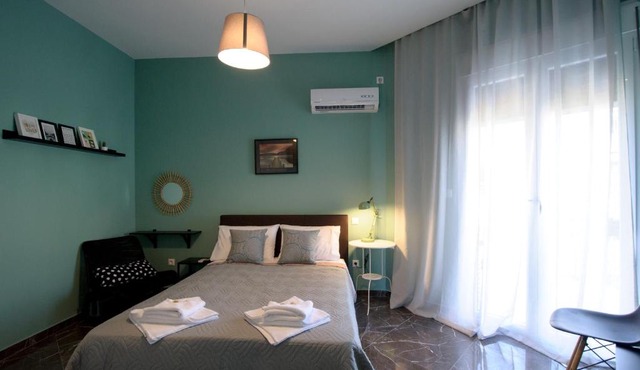 Smart renovated studio downtown Athens