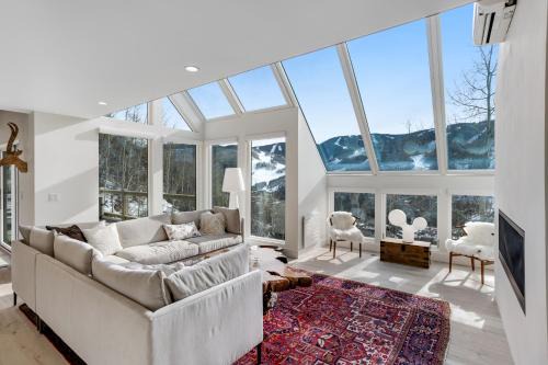 Snowfall Sanctuary, Unit 12 in Vail