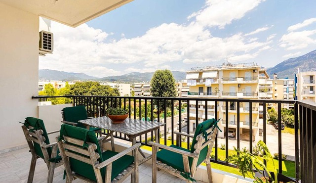 Socrates Suites - Open City Views in Kalamata