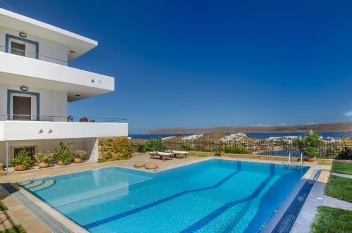 Sounio Villa