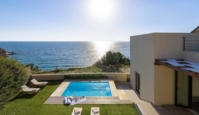 South Key Villa in Gennadi