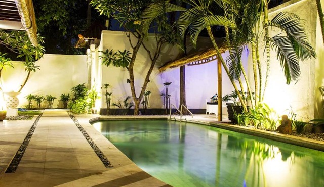 Spacious 6BR Villa In The Central Of Seminyak - Close To Everything!
