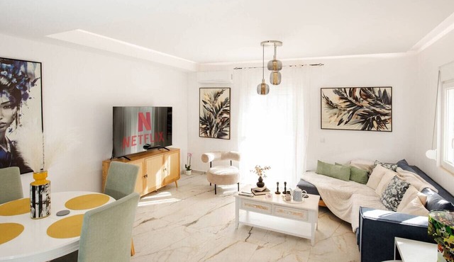 Spacious Gournes Home for 7 | 2.5 Baths