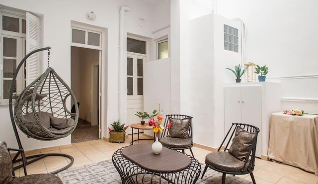 Splendid Full 5BDR/3bath/2kitchens Mansion in ATH