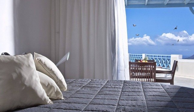 Splendid Santorini Villa | Villa Solara | 2 Bedrooms | Private Pool