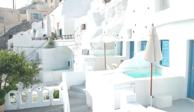 Stoa Cave Villas