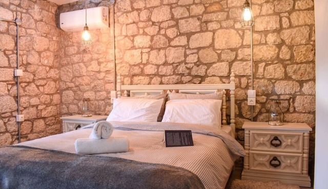 Stone Studio With Sea Views Near the Beach