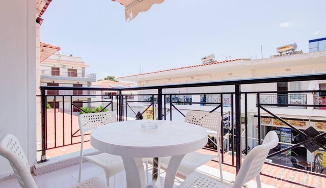 Studio 1C in Hanioti close to beach and shops