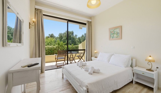Studio Apartment 'Alexandra Studio 2' with Private Balcony & Wi-Fi