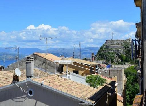 Studio attic in Corfu Town centre