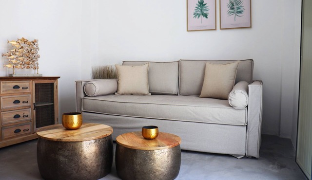 Stunning 1-Bed Apartment in Karterádos