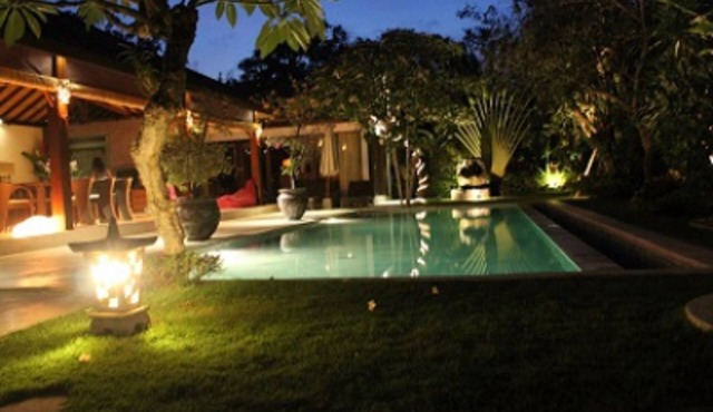 Stunning 3 Bedroom Villa In The Heart Of Seminyan At 500 Meters From The Beach