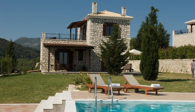 Stunning Lefkaka Villa | 2 Bedrooms | Villa Nisa | Private Pool