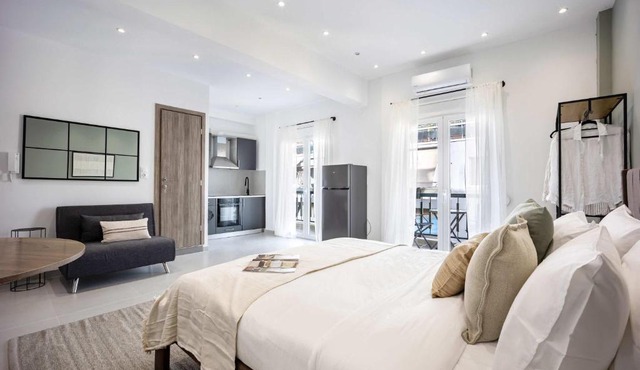 Stylish Studio Pangrati l Balcony l No Elevator