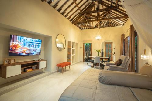 Suite room 2 near Bali zoo