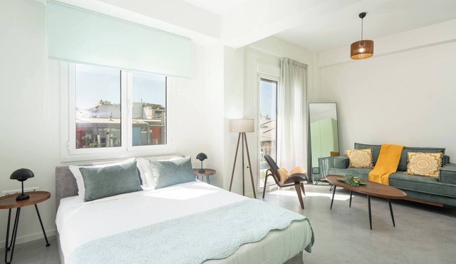 Suite Studio | Near Metro | Amazing City View