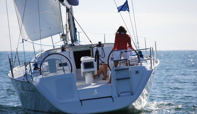 Sun-Kissed Sailing: A Luxurious Beach Experience in Nikiti, Macedonia