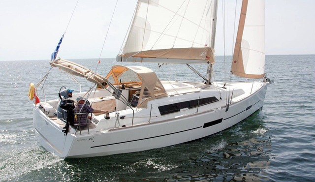 Sun-Kissed Sailing: A Luxurious Beach Experience in Nikiti, Macedonia